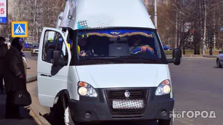 В Рязани девушка выпала из маршрутки