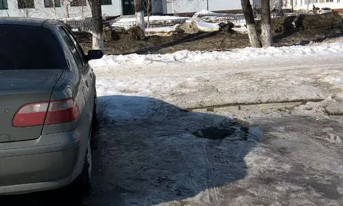Нижнекамцы обнаружили дырявый канализационный люк