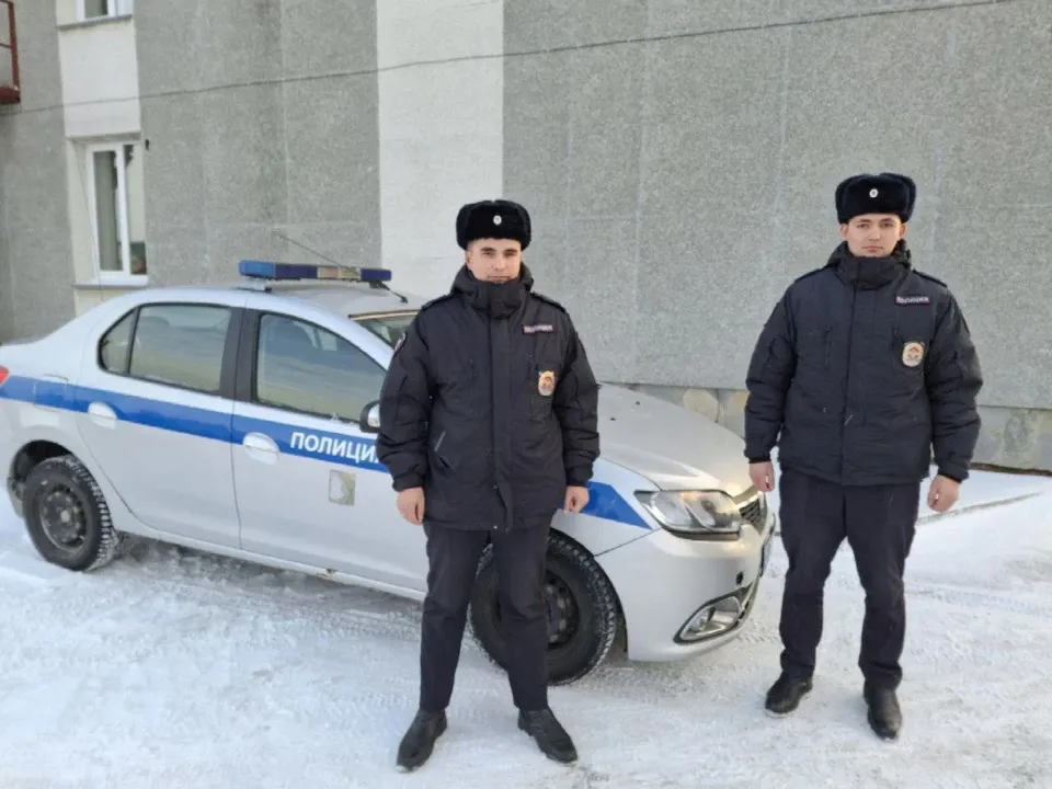 Полицейские Челябинской области спасли рыбаков, отравившихся угарным газом