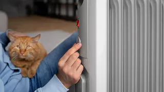 Можете забыть про электричество: через 15 минут холодный дом станет теплым - этот способ обогрева в 3 раза дешевле