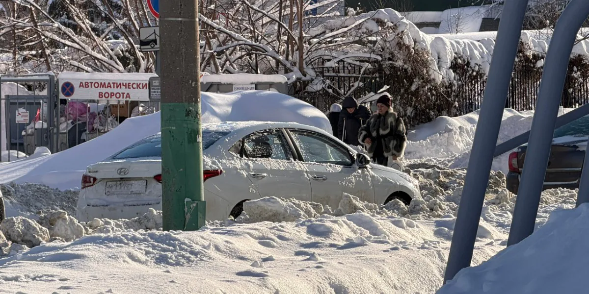 В Пензе в ямы на дорогах может поместиться грузовик