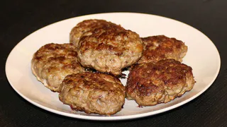 Секрет сочных котлет: добавьте в фарш 2 ложки этого ингредиента совет шеф-поваров