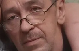 В Магнитогорске пропал 56-летний мужчина в синей куртке с желтыми рукавами