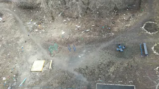 На улице Пугачева обнаружена депрессивная детская площадка