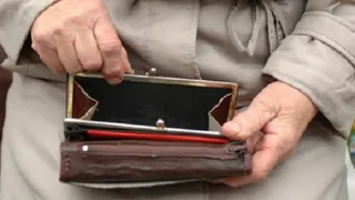 806 тысяч рублей: печальный рекорд брянской пенсионерки, попавшейся на удочку мошенников