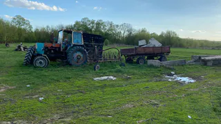 Верховный суд разрешил давний и жаркий спор: можно ли обгонять трактор или экскаватор через сплошную