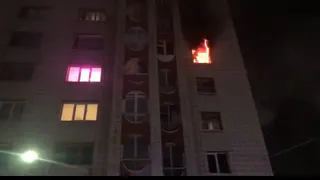 В Коми пожарные спасли из огня трех человек