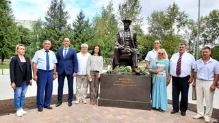 “Для нас это настоящее событие”: в Пронском районе открыли памятник Ивану Мичурину