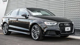 Брянское правительство покупает 15 дорогих автомобилей