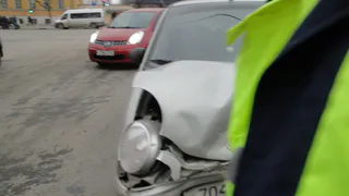 "Надо оказывать помощь пострадавшим, а не снимать ДТП на телефон"  – призывают  сотрудники рязанской полиции