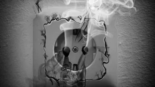 Короткое замыкание погубило электронику жильцов дома