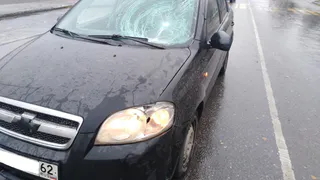 На улице Зубковой сбили девушку: пострадавшая переходила дорогу не по зебре