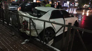 На Первомайском проспекте Toyota врезалась в Kia: подробности аварии