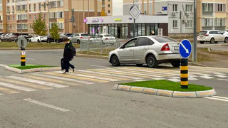 В Нижнекамске у школы №36 появился новый островок безопасности для школьников

