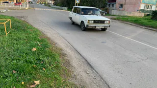 В Рязани мужчина прыгал на «Жигулях» после ссоры с приятелем