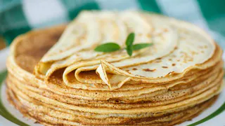 Шеф-повар Ивлев поделился семейным рецептом вкуснейших блинов: просто, быстро и вкусно