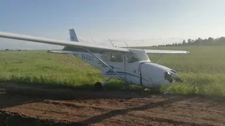 В РТ легкомоторный самолет совершил жесткую посадку в двух километрах от аэропорта