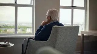 Названы пять опасных ошибок в поведении, которые приводят к одиночеству в старости