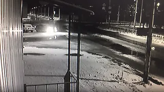 Дрифт безответственного водителя на перекрестке закончился столкновением