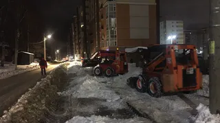 Жители Коми жалуются на шум от техники во время ночной уборки улиц