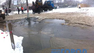 «Водоканал к нам всё никак не доедет»: рязанцы жалуются на дурной запах у себя во дворе