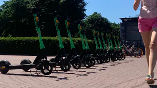 В Рязани у ЦПКиО 15-летний подросток на электросамокате сбил 25-летнюю девушку