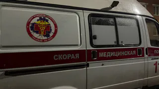 В Пензе подросток пострадал после схода льда с крыши дома на Суворова