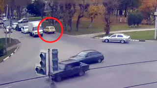 ДТП с участием 11-летнего пешехода на Московском шоссе - видео