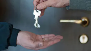 Брянцам пригрозили штрафами и уголовными сроками за тайную сдачу жилья