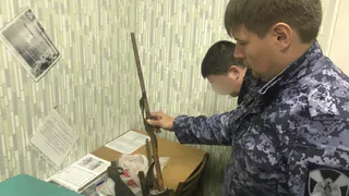 В Коми рыбак на реке нашел оружие и отнес его в Росгвардию