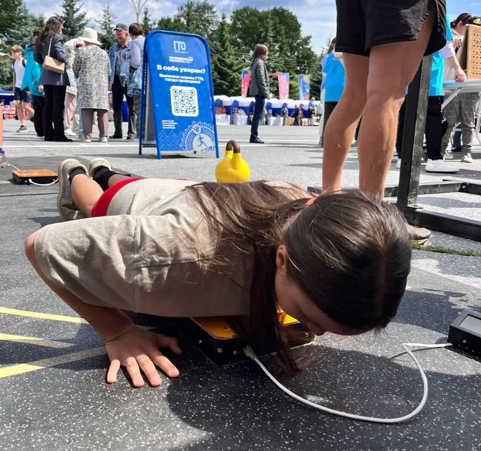 12-летняя девочка из Челябинской области установила впечатляющий рекорд на фестивале ГТО 