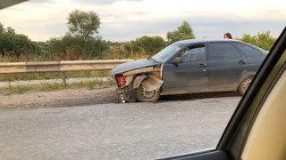 Капот всмятку: на Северной окружной произошло ДТП