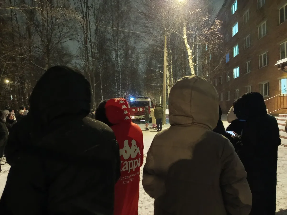 В Челябинске папа спас ребенка при пожаре, выпрыгнув с второго этажа