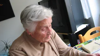 С 1 июля пенсионное удостоверение придется сдать: неприятный сюрприз для пенсионеров до 70 лет