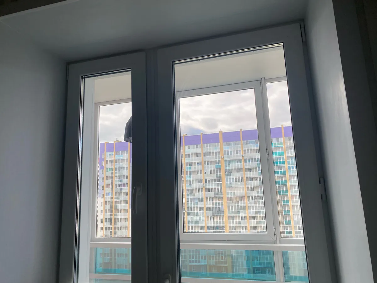 Взяла мыло — и от сквозняков намёка не осталось: теперь в доме тепло даже лютой зимой — забудьте про обогреватель