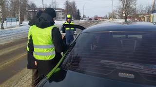 При выезде из города сразу лишат прав на 1,5 года: ГИБДД будет останавливать всех