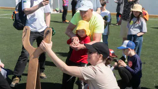 Сыктывкарские семьи посоревновались в умении попадать в цель