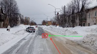 В Коми автомобиль сбил пенсионерку: женщина госпитализирована с травмами