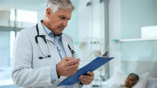 Врач рассказал о необычном способе распознать опасные болезни