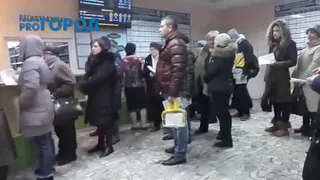 Рязанские поликлиники не справляются с потоком больных. Видео