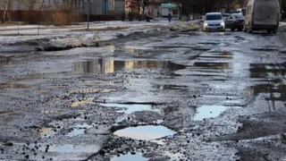 В Брянске на ремонт дорог планируют потратить более 1.5 миллиарда рублей