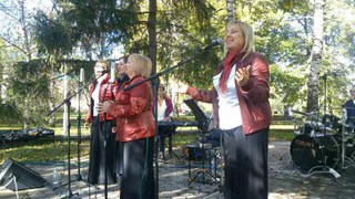 На празднике в Константинове пенсионерам вход в музеи был бесплатный