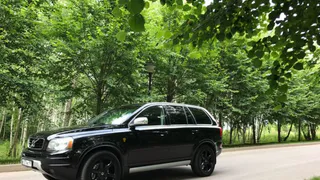 Депутат Брянской областной Думы Николай Белоус на своем джипе столкнулся с жигуленком