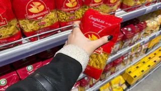 Липкий клейстер: Роскачество выявило марки макарон, которые лучше не покупать даже по акции