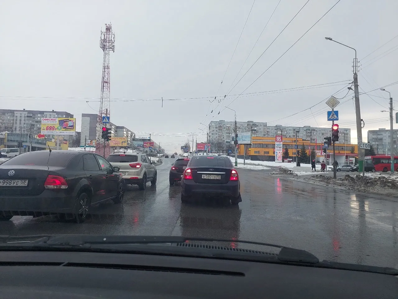 С 9 апреля полный бак заправят бесплатно. Водителей ждет большое изменение на АЗС
