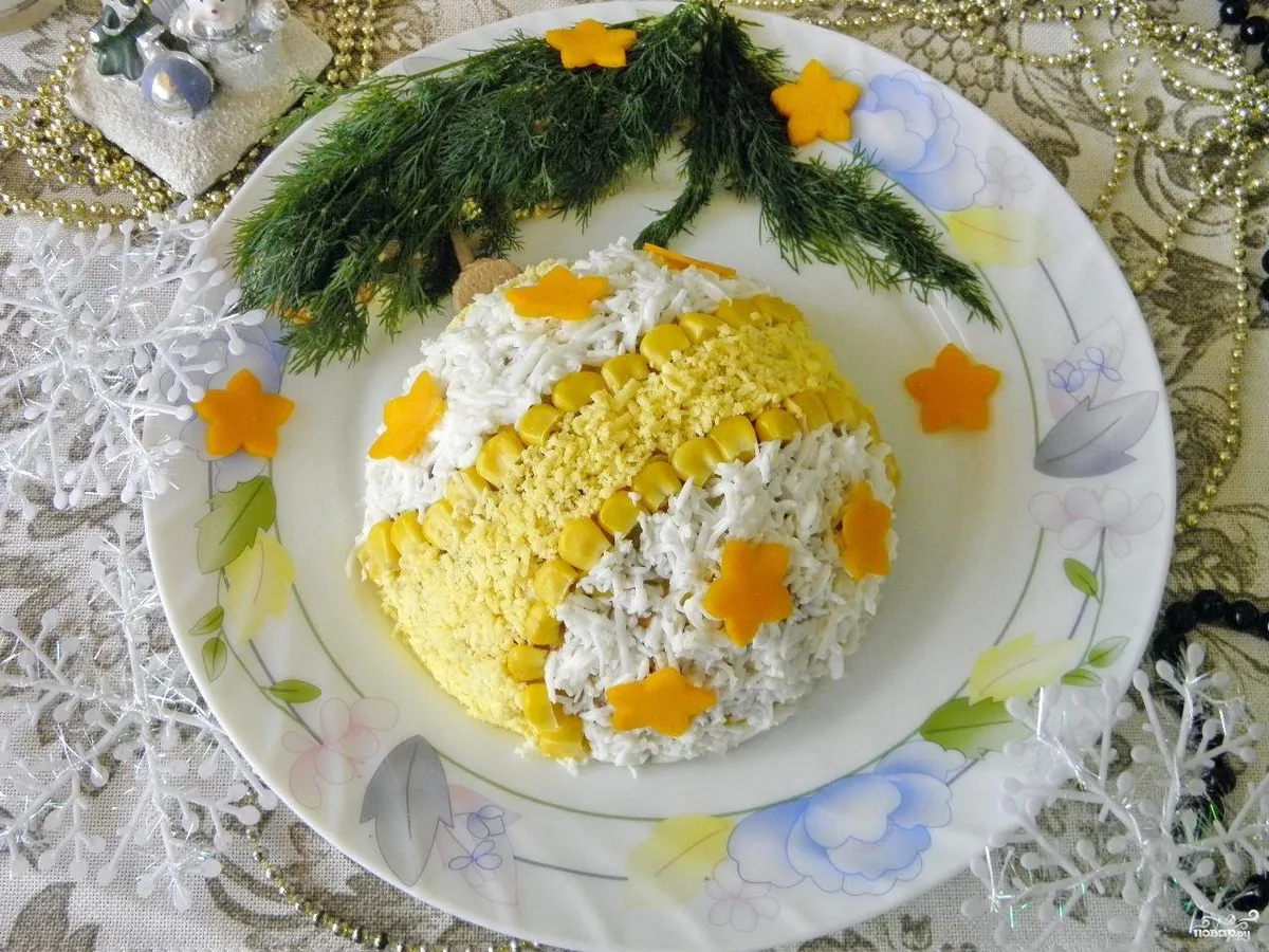 Создайте волшебство на новогоднем столе с помощью салата «Новогодний шар»