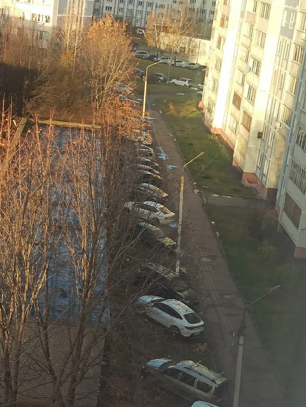 «Картошка же там не посажена»: нижнекамцы недовольны парковками на газонах