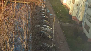 «Картошка же там не посажена»: нижнекамцы недовольны парковками на газонах