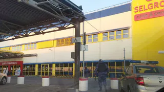 «За тортиком без QR-кода»: у ТЦ «Зельгрос» произошла драка