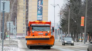 Коммунальная техника начала уборку Нижнекамска с трёх часов ночи